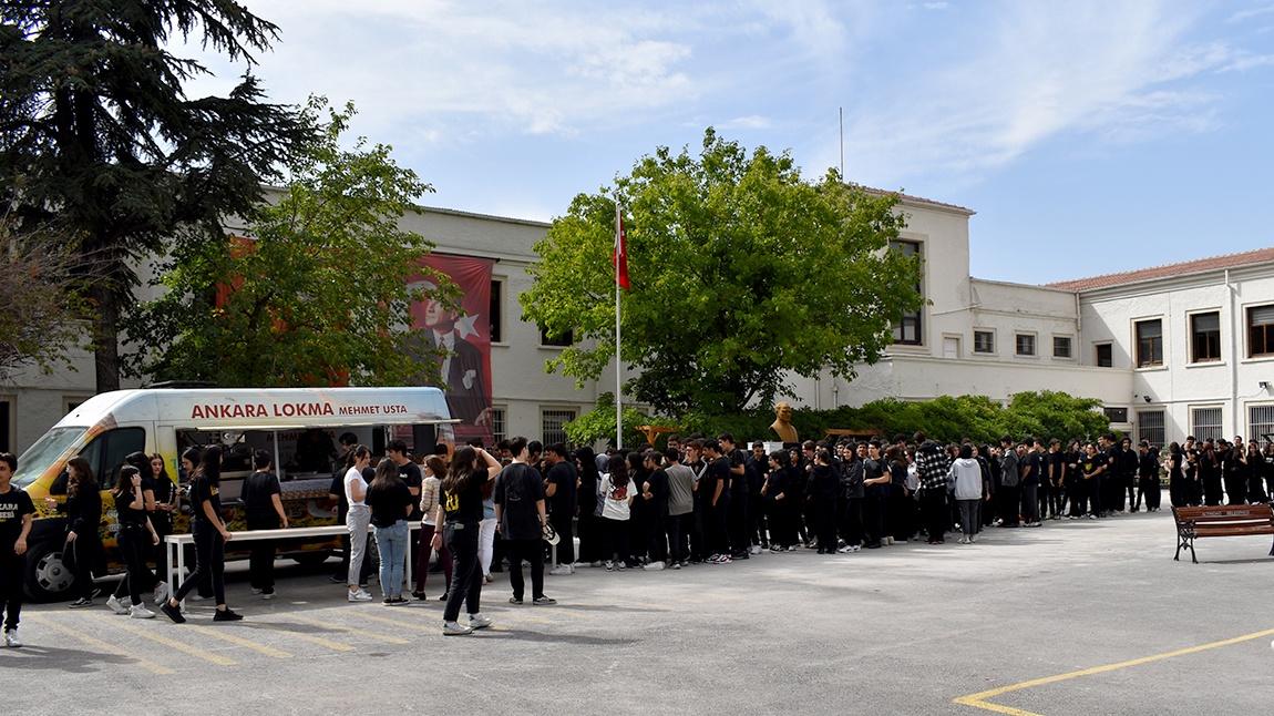 Mevlid Kandili Dolayısıyla Ankara Lisesi Geleneksel Lokma Etkinliği Gerçekleştirildi.
